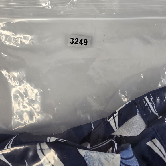 Amazon Bird Print Floral Blue Size L Button-Up Top 3249-G - Picture 12 of 12